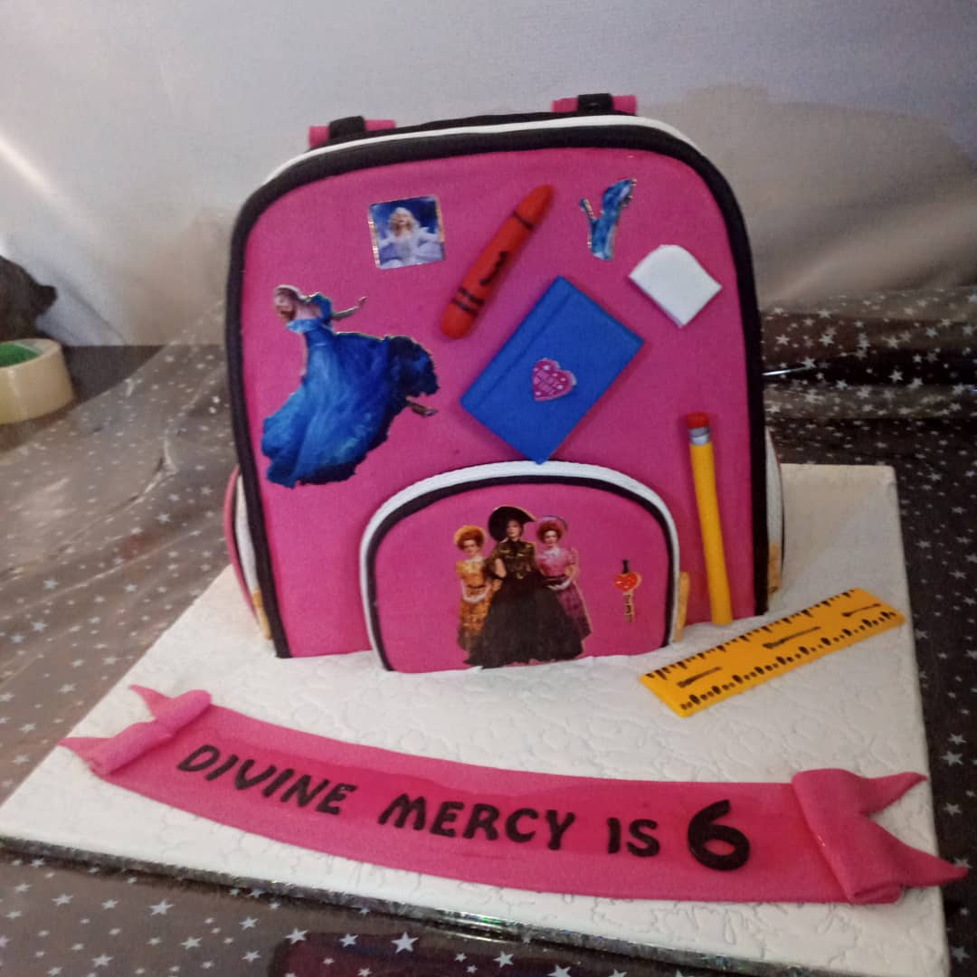 A backpack cake - Ceestore | Flutterwave Store